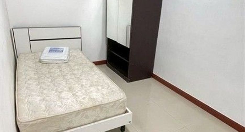 Reihenhaus zum Kauf mit 5 Zimmer in Din Daeng, Bangkok