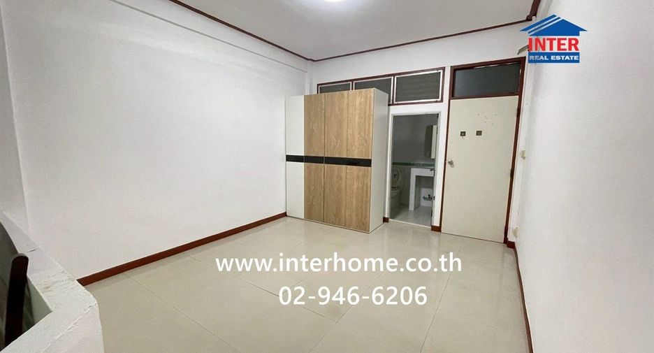 Reihenhaus zum Kauf mit 5 Zimmer in Din Daeng, Bangkok