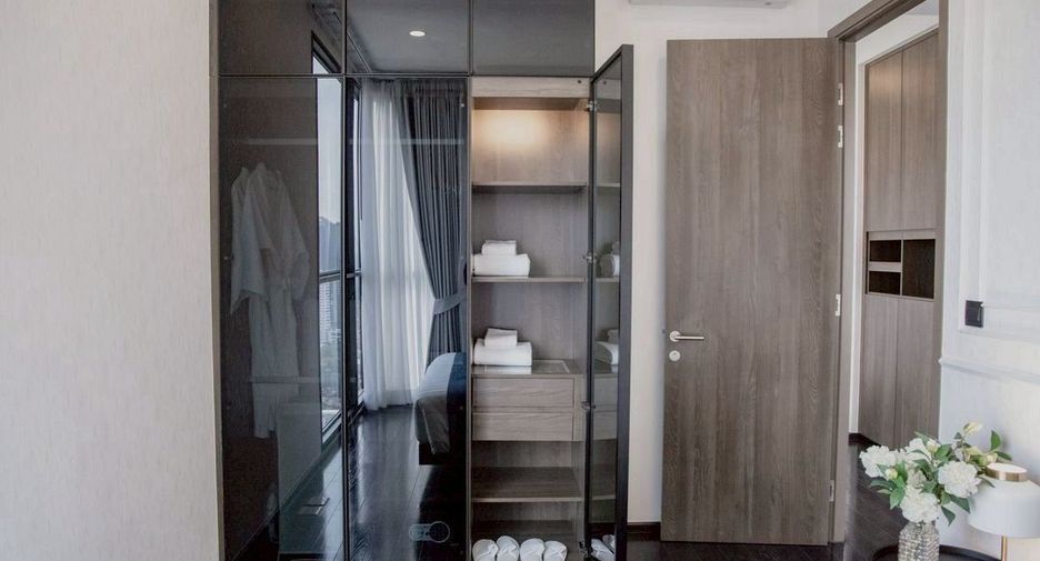 For rent 2 bedrooms condo in Watthana, Bangkok