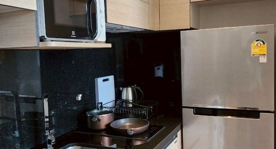 For rent 1 bed condo in Khlong Toei, Bangkok