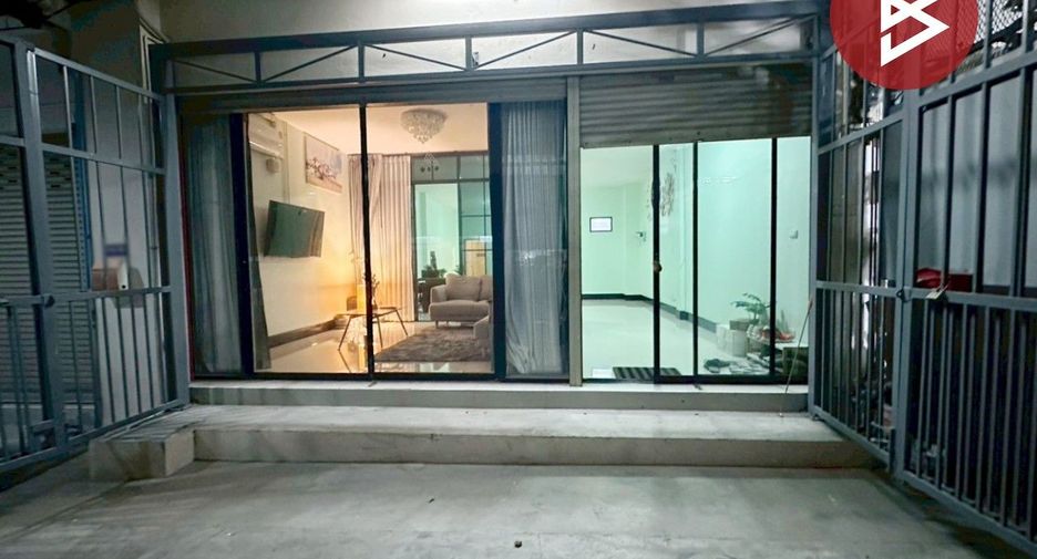 For rent and for sale 2 bedrooms townhouse in Mueang Chon Buri, Chonburi