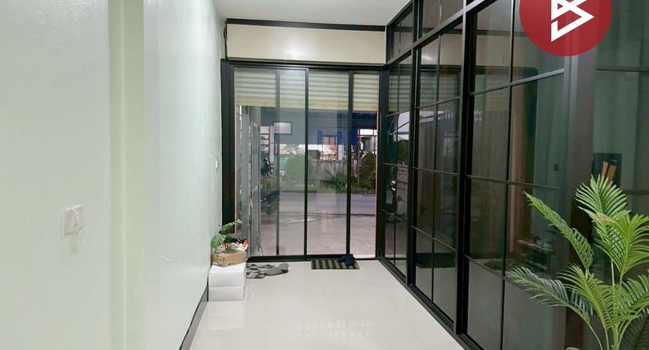For rent and for sale 2 bedrooms townhouse in Mueang Chon Buri, Chonburi