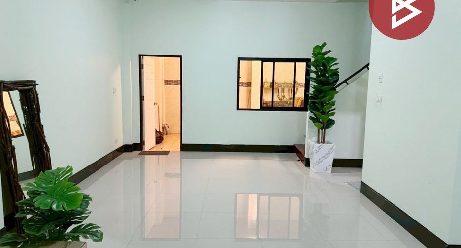 For rent and for sale 2 bedrooms townhouse in Mueang Chon Buri, Chonburi