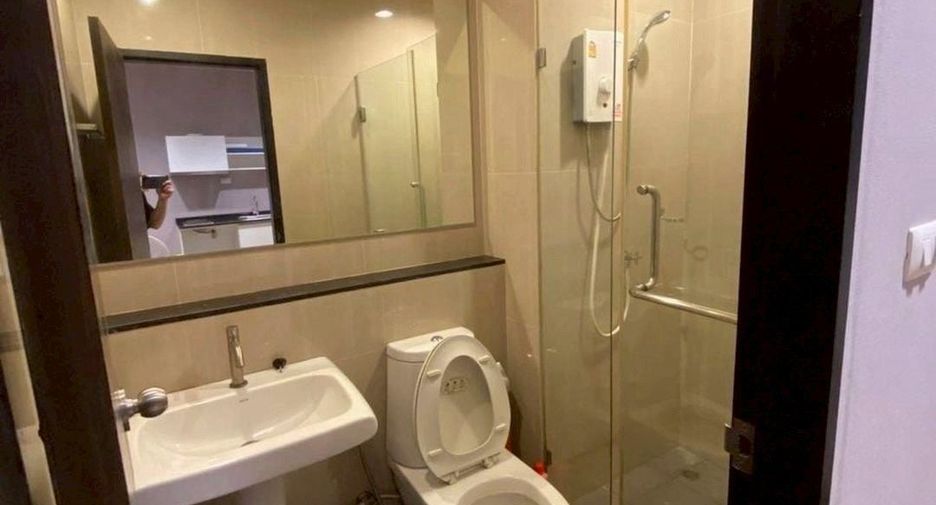 For sale 1 bed condo in Huai Khwang, Bangkok