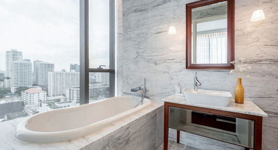 For rent and for sale 2 bedrooms condo in Watthana, Bangkok