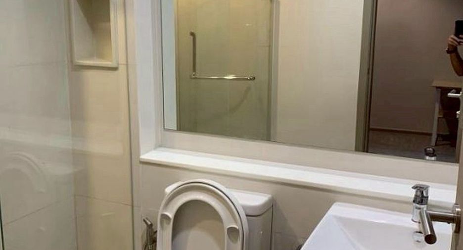 For sale 1 bed condo in Huai Khwang, Bangkok
