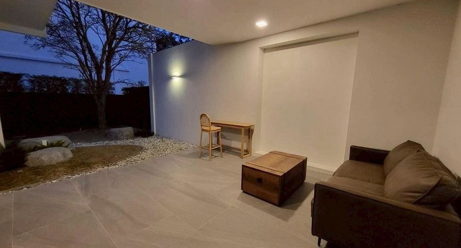 For rent 3 bedrooms house in Saphan Sung, Bangkok
