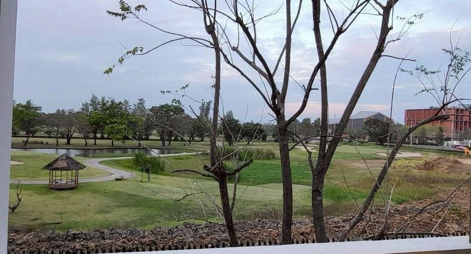 For rent 3 bedrooms house in Saphan Sung, Bangkok