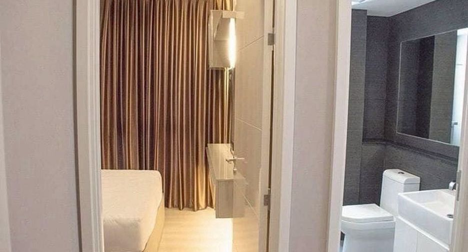 For rent 2 bedrooms condo in Phaya Thai, Bangkok