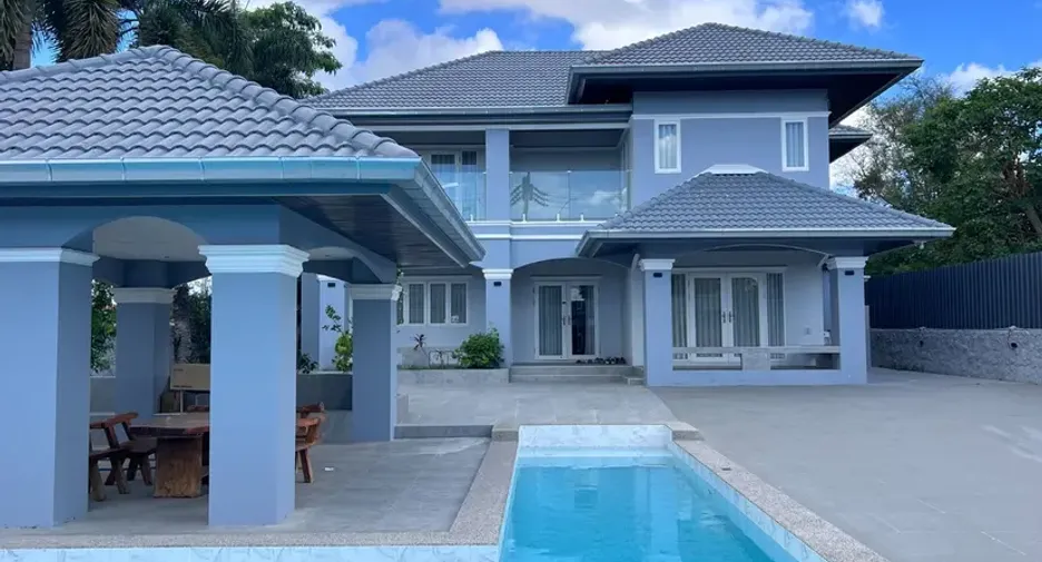 For sale 5 bedrooms house in East Pattaya, Pattaya