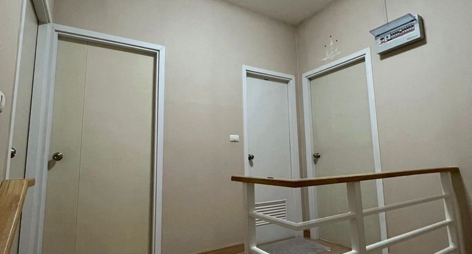 For sale 3 bedrooms townhouse in Sai Mai, Bangkok