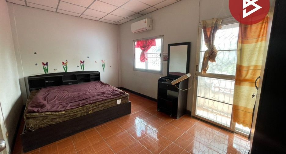 For sale 2 bedrooms townhouse in Mueang Chachoengsao, Chachoengsao