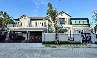 For sale 4 bedrooms house in Thawi Watthana, Bangkok