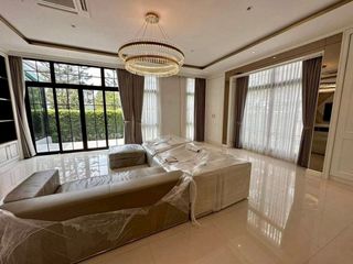 For sale 4 bedrooms house in Thawi Watthana, Bangkok