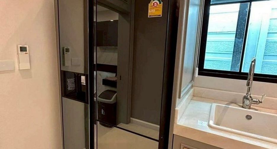 For sale 4 bedrooms house in Thawi Watthana, Bangkok