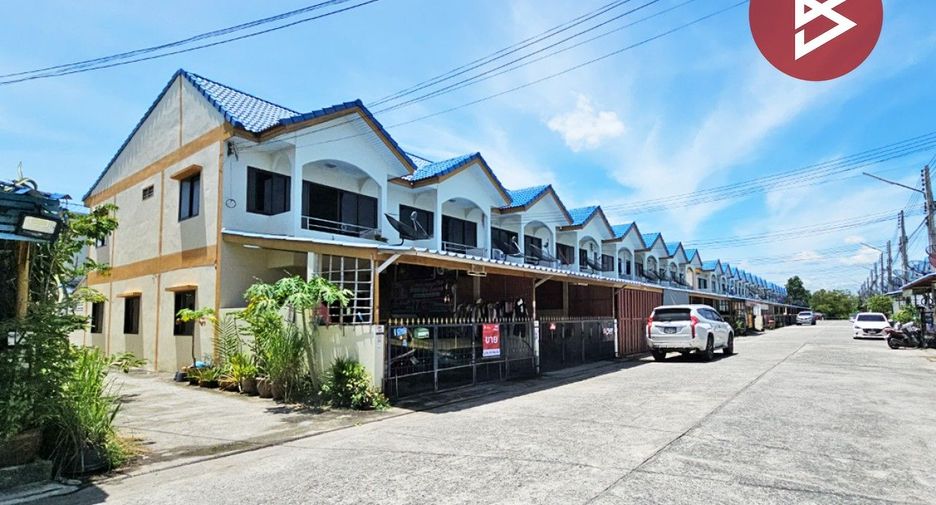 For sale 2 bedrooms townhouse in Phan Thong, Chonburi