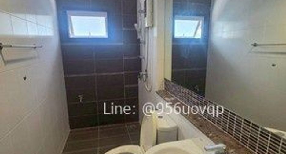 Haus zur Miete und zum Kauf mit 4 Zimmer in Bang Phli, Samut Prakan