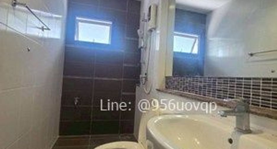 Haus zur Miete und zum Kauf mit 4 Zimmer in Bang Phli, Samut Prakan