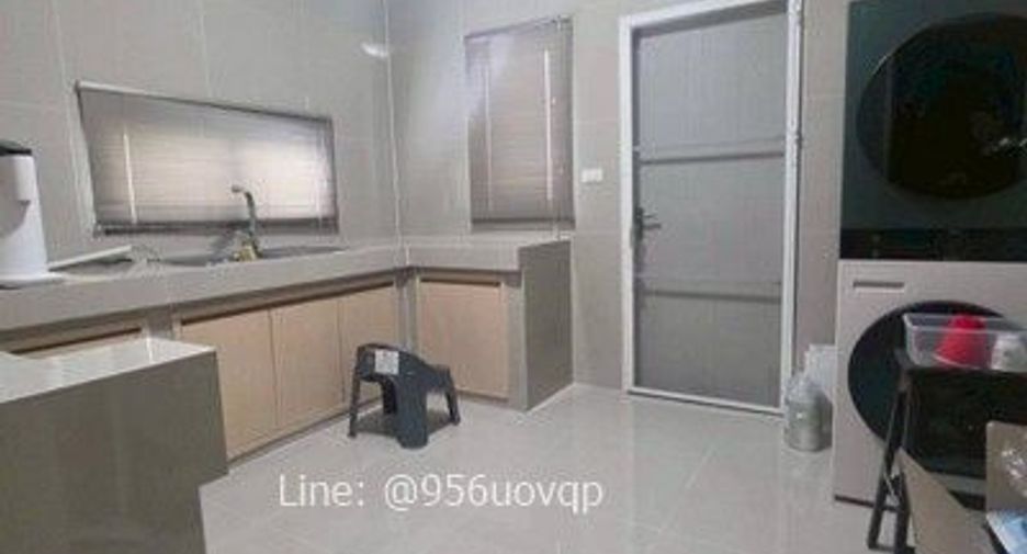 Haus zur Miete und zum Kauf mit 4 Zimmer in Bang Phli, Samut Prakan
