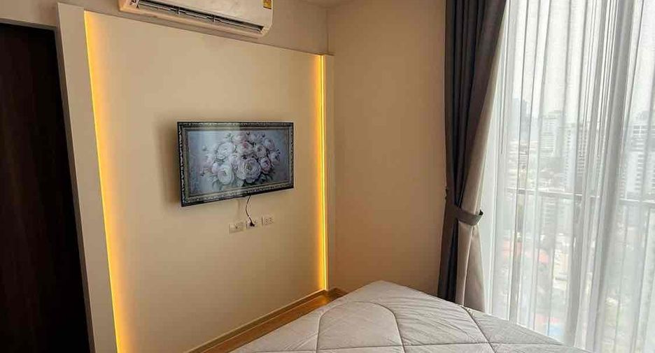 Condo en alquiler de 3 habitaciones en Watthana, Bangkok