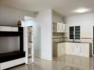 Продажа 3 спальни таунхаус в Mueang Nonthaburi, Нонтабури