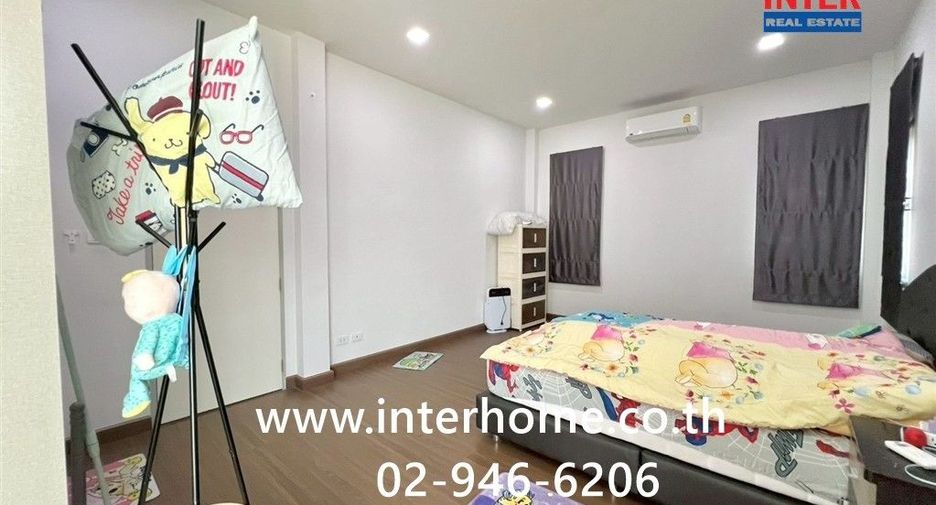 Casa en venta de 4 habitaciones en Krathum Baen, Samut Sakhon