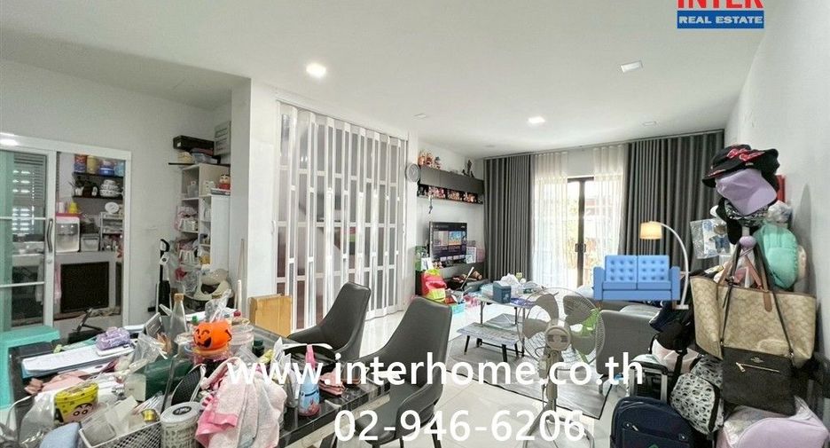 Casa en venta de 4 habitaciones en Krathum Baen, Samut Sakhon