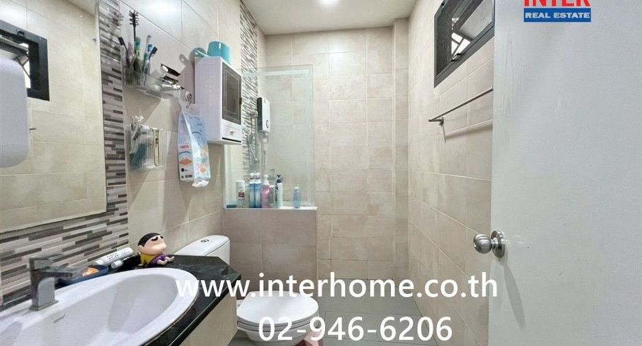 Casa en venta de 4 habitaciones en Krathum Baen, Samut Sakhon
