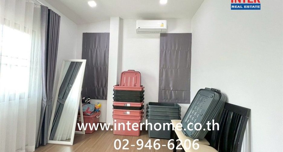 Casa en venta de 4 habitaciones en Krathum Baen, Samut Sakhon