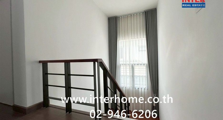 Casa en venta de 4 habitaciones en Krathum Baen, Samut Sakhon