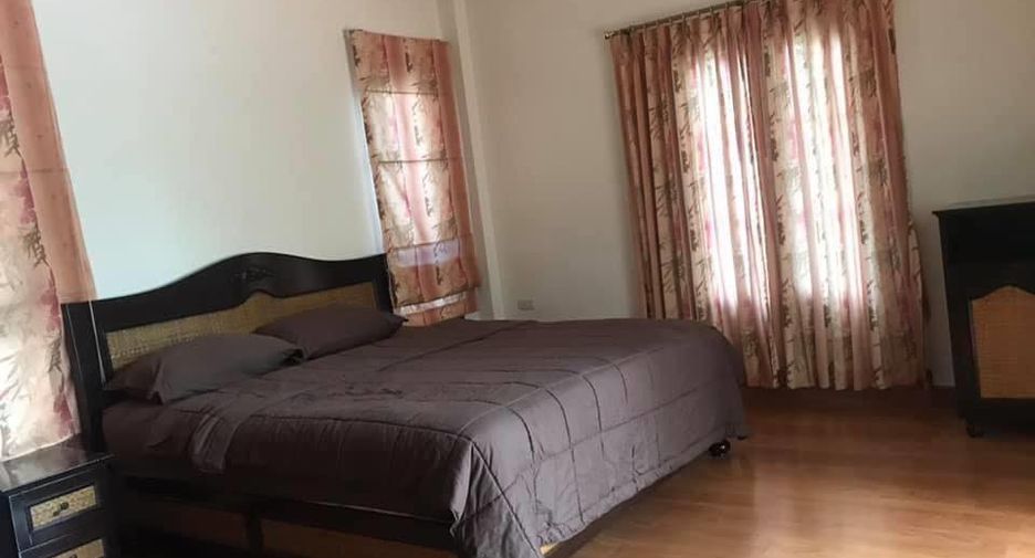 For sale 3 bedrooms villa in Sattahip, Chonburi