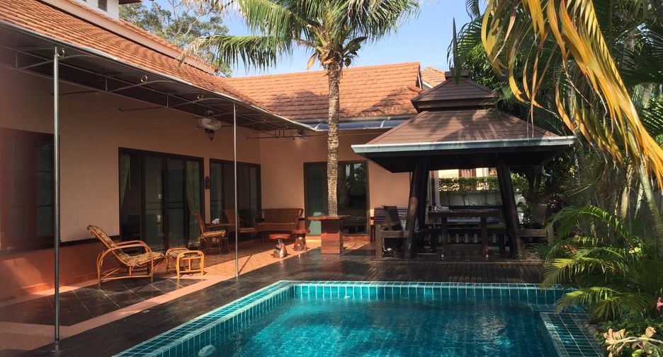 For sale 3 bedrooms villa in Sattahip, Chonburi