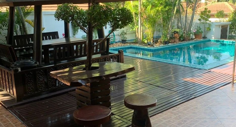 For sale 3 bedrooms villa in Sattahip, Chonburi