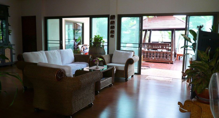 For sale 3 bedrooms villa in Sattahip, Chonburi