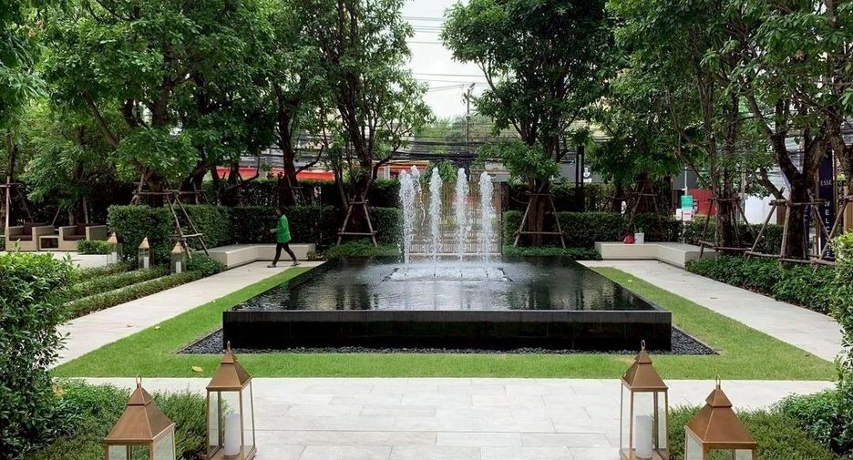For rent 1 bed condo in Watthana, Bangkok