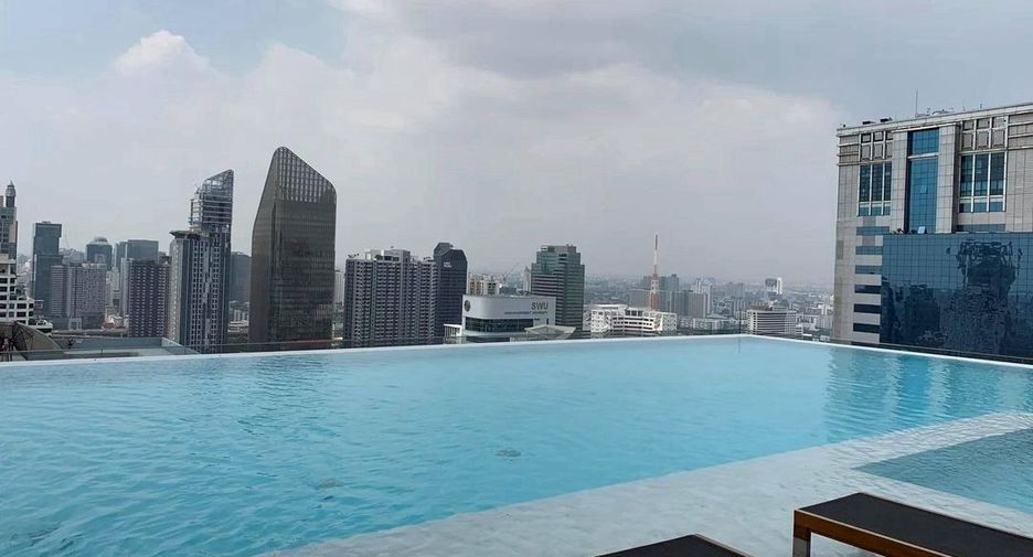 For rent 1 bed condo in Watthana, Bangkok