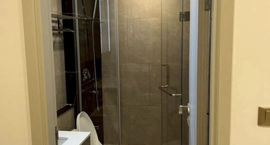 For rent 1 bed condo in Huai Khwang, Bangkok