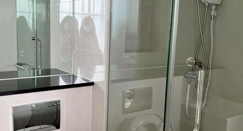 For rent 1 bed condo in Sathon, Bangkok