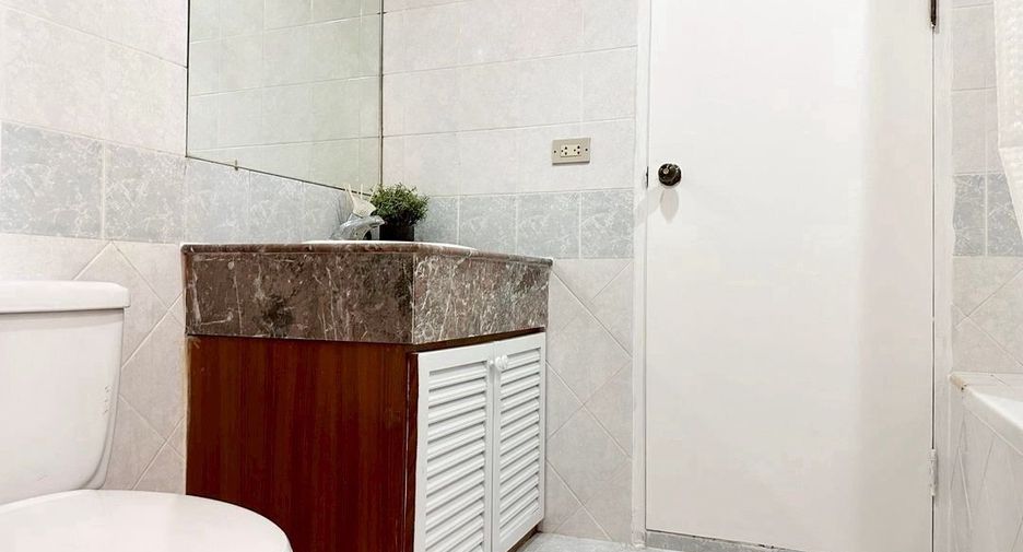 For rent 1 Beds condo in Pathum Wan, Bangkok