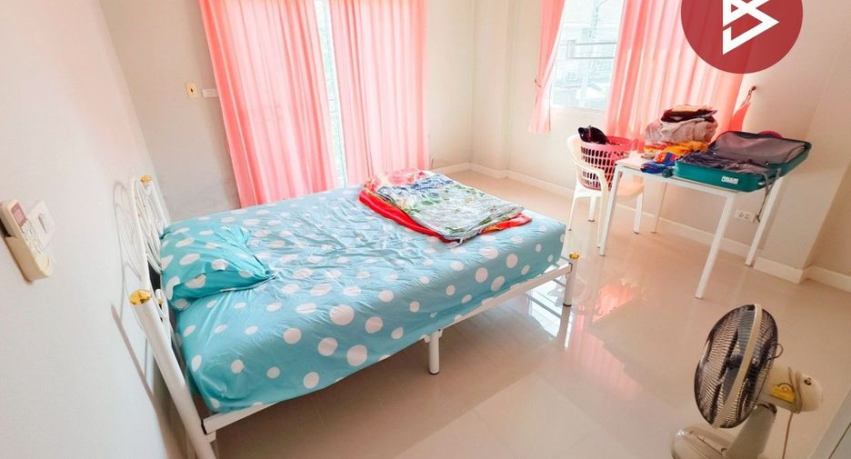 For sale 3 bedrooms townhouse in Mueang Samut Sakhon, Samut Sakhon