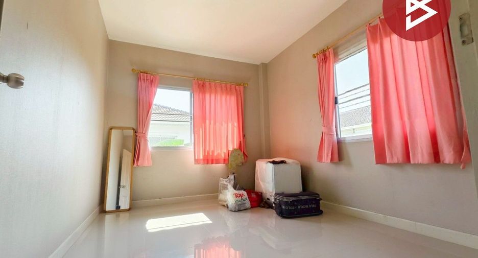 For sale 3 bedrooms townhouse in Mueang Samut Sakhon, Samut Sakhon