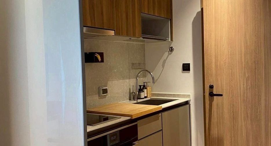For rent 1 bed condo in Watthana, Bangkok