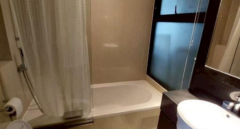 For rent 1 bed condo in Sathon, Bangkok