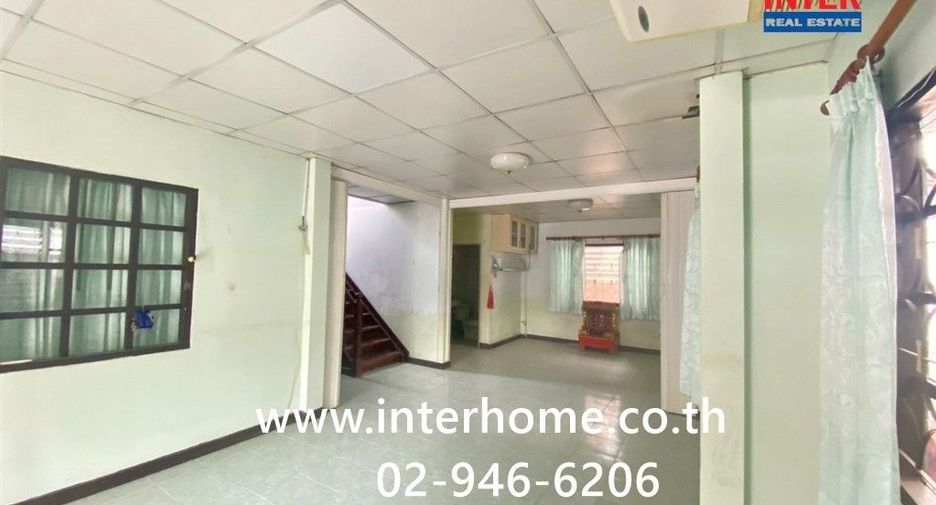 For sale 4 bedrooms house in Khlong Sam Wa, Bangkok