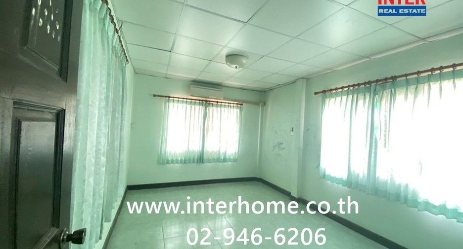 For sale 4 bedrooms house in Khlong Sam Wa, Bangkok