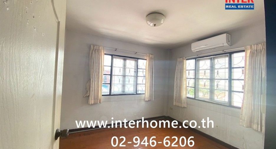 For sale 4 bedrooms house in Khlong Sam Wa, Bangkok