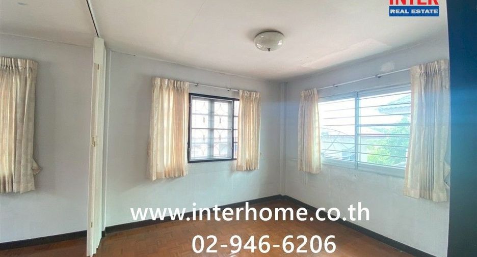 For sale 4 bedrooms house in Khlong Sam Wa, Bangkok