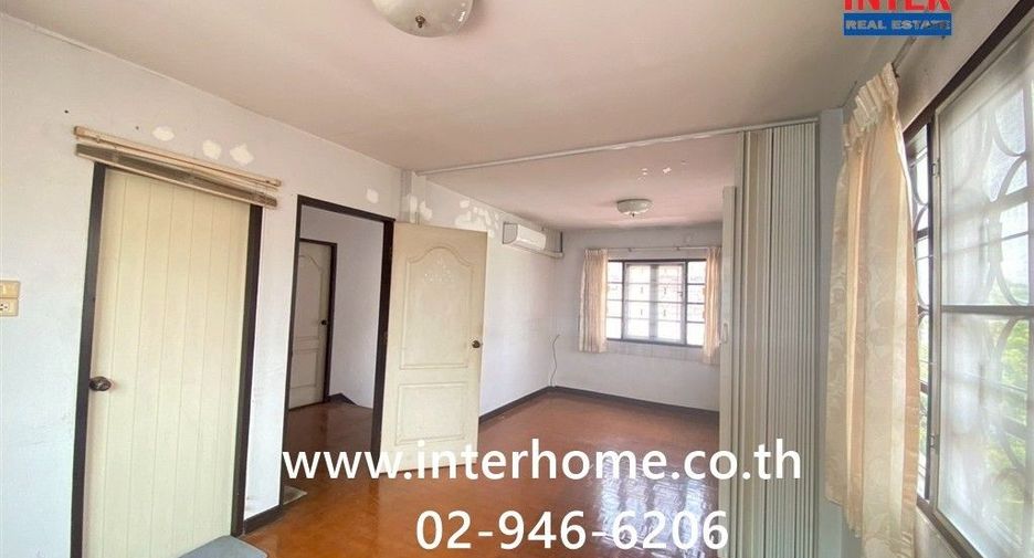 For sale 4 bedrooms house in Khlong Sam Wa, Bangkok