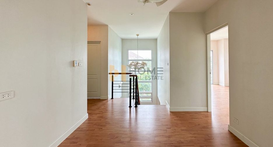 For sale 3 bedrooms house in Phasi Charoen, Bangkok