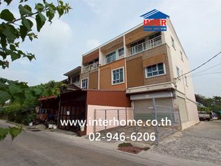 À vendre 2 chambres maison de ville à Mueang Samut Prakan, Samut Prakan
